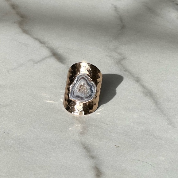 Luxury Natural Stone Adjustable Irregular Geode Gold-plated Ring - Picture 6 of 7